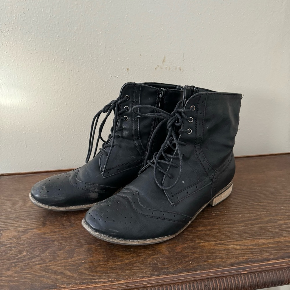 Women’s Black Faux Leather Boots Size 10